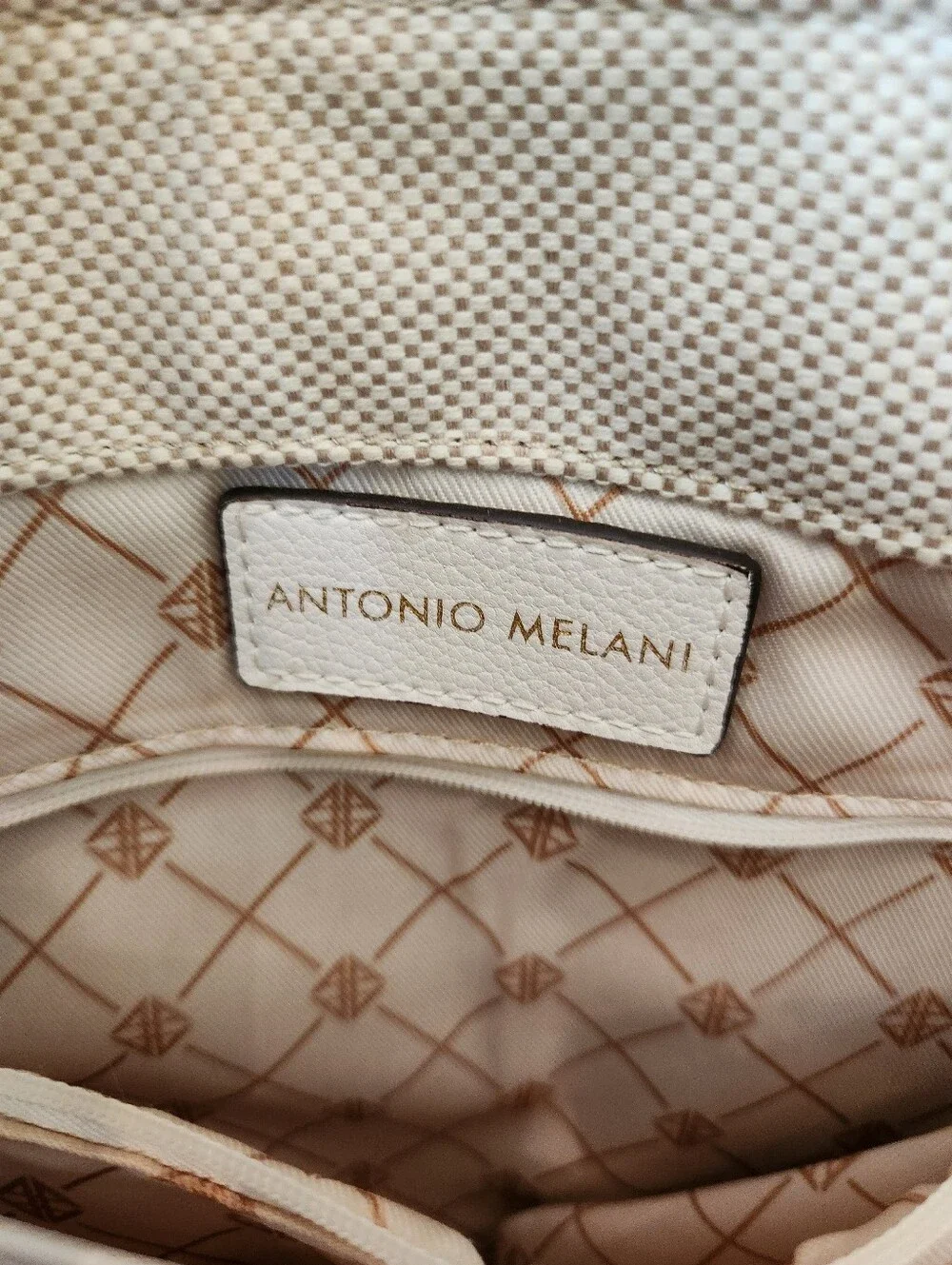 Antonio Melani White Leather Canvas Tote Bag Shoulder Purse Multi Pocket